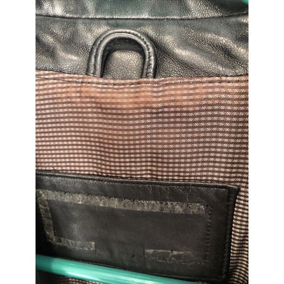 Ladies Black Leather 3-Button Sleek Blazer Jacket Soft EUC Chic Sz 6 - Picture 15 of 16